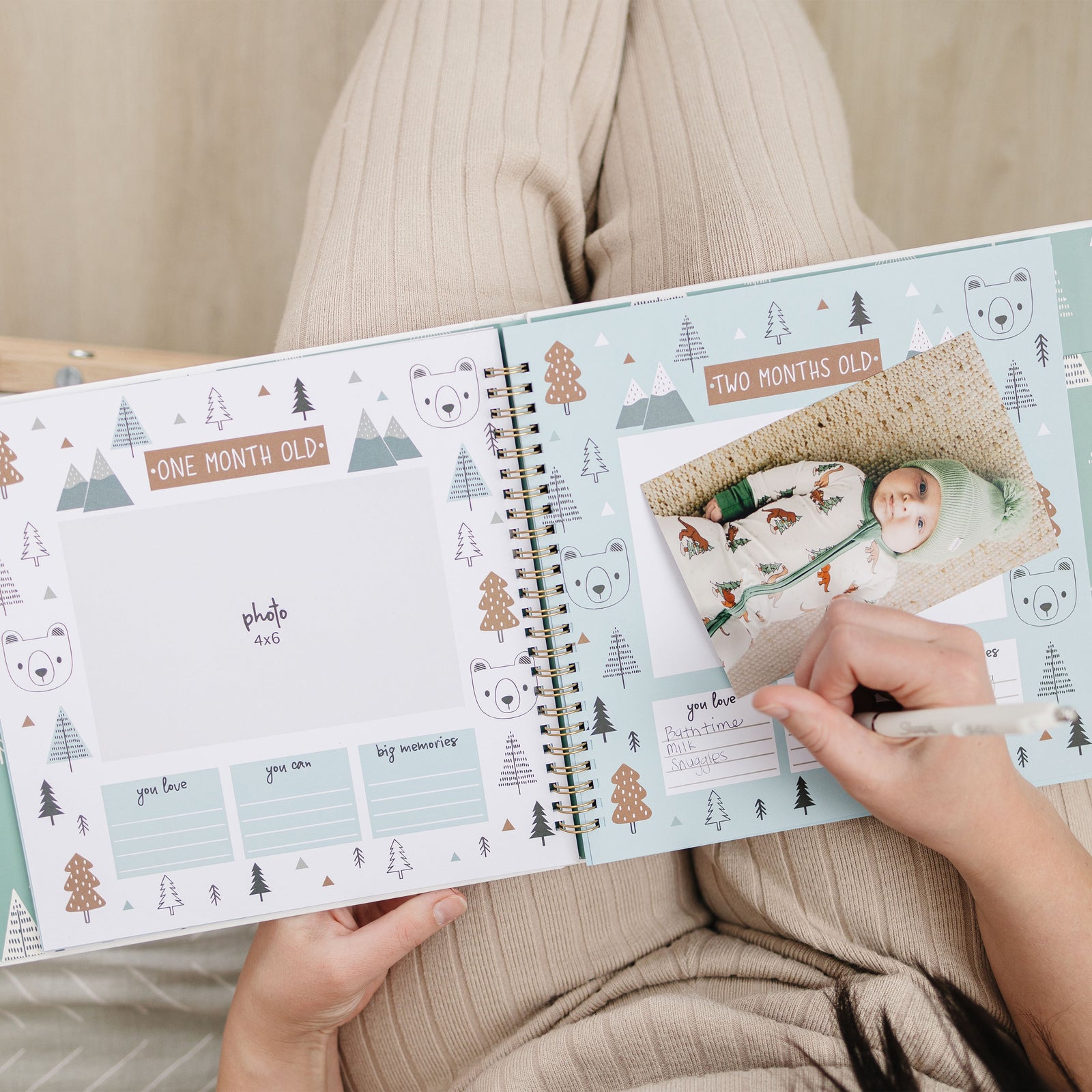 Keepsake Baby Memory Book for Baby Boy or Girl – Timeless Woodland